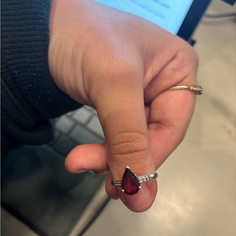 Elegant Red Teardrop Ring